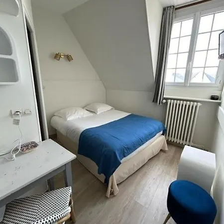 De La - Deauville - Boutique De Charme Vue Ou Campagne - Acces Direct 2* 布伦维尔索梅