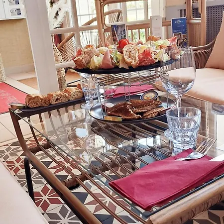 De La - Deauville - Boutique De Charme Vue Ou Campagne - Acces Direct 2*