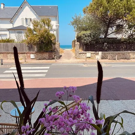 Hotel De La - Sur Blonville-sur-Mer