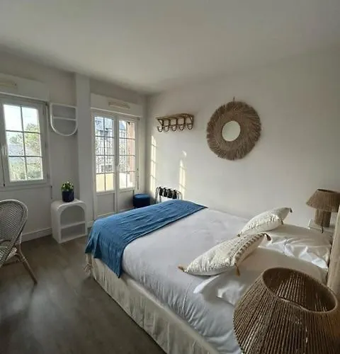 De La - Deauville - Boutique De Charme Vue Ou Campagne - Acces Direct בלונוויל-סור-מר