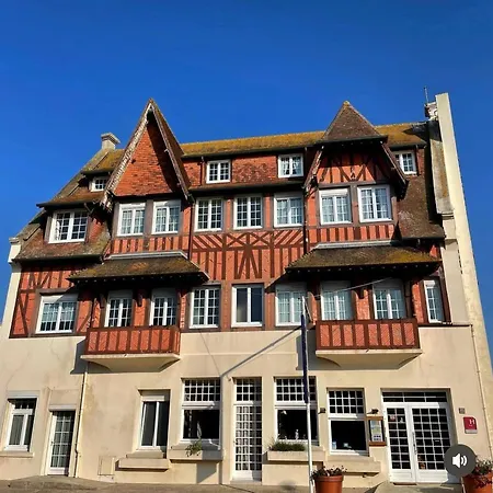 Отель De La - Deauville - Boutique De Charme Vue Ou Campagne - Acces Direct 3*