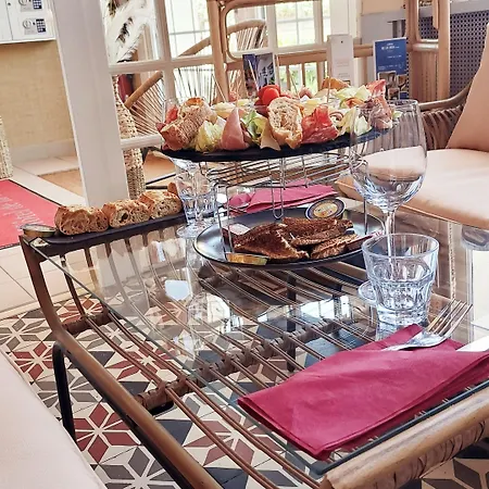 De La - Deauville - Boutique De Charme Vue Ou Campagne - Acces Direct 3* Блонвиль-сюр-Мер