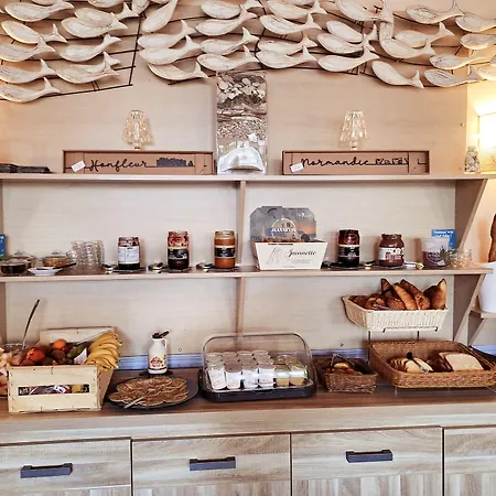 De La - Deauville - Boutique De Charme Vue Ou Campagne - Acces Direct 3*