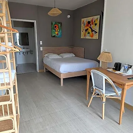 De La - Deauville - Boutique De Charme Vue Ou Campagne - Acces Direct فندق بلونفيل سور مير