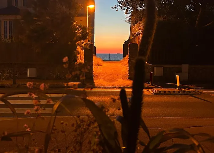 De La - Deauville - Boutique De Charme Vue Ou Campagne - Acces Direct Отель