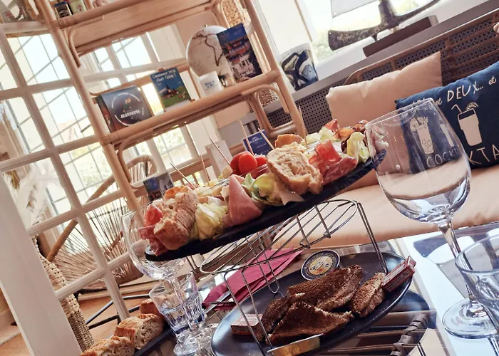 De La - Deauville - Boutique De Charme Vue Ou Campagne - Acces Direct Hotel 3*