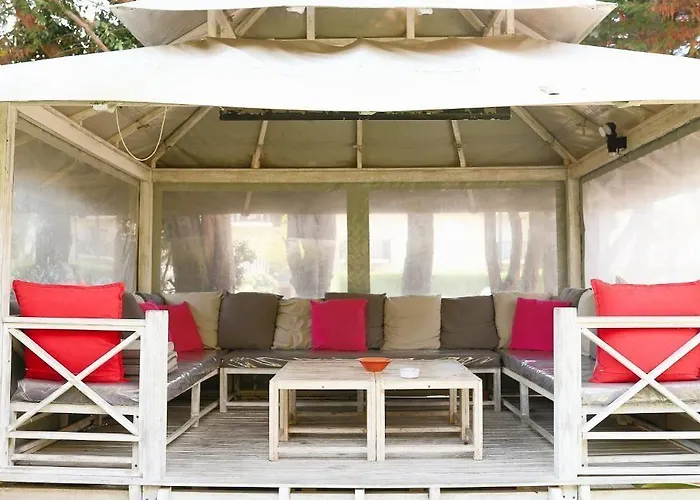 Отель De La - Deauville - Boutique De Charme Vue Ou Campagne - Acces Direct 3*